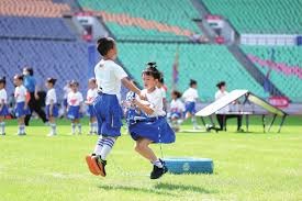 牛牛社交语：如何在叫牌中通过语气试探对手的底气。（牛牛社交话术：在叫牌时用语气揣摩对手的底气）