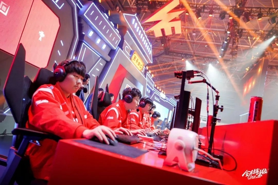 体育赛事中 体育赛事中