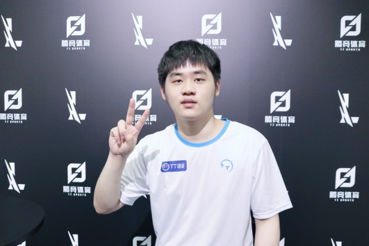 压赛程中 压赛程中