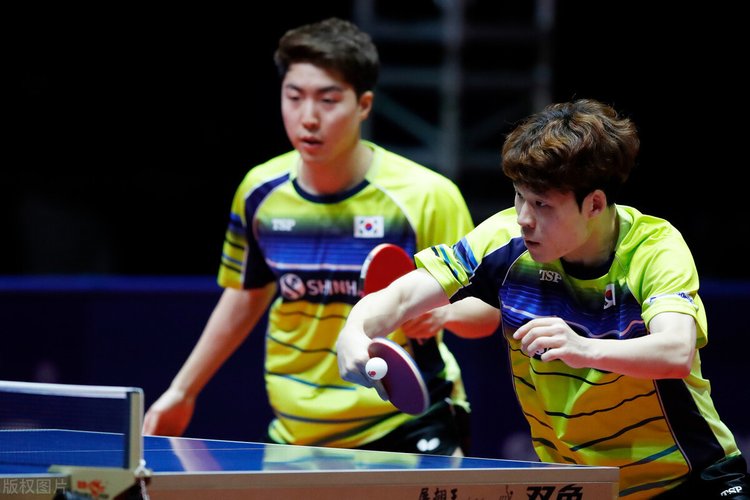 赛季背景与 赛季背景与